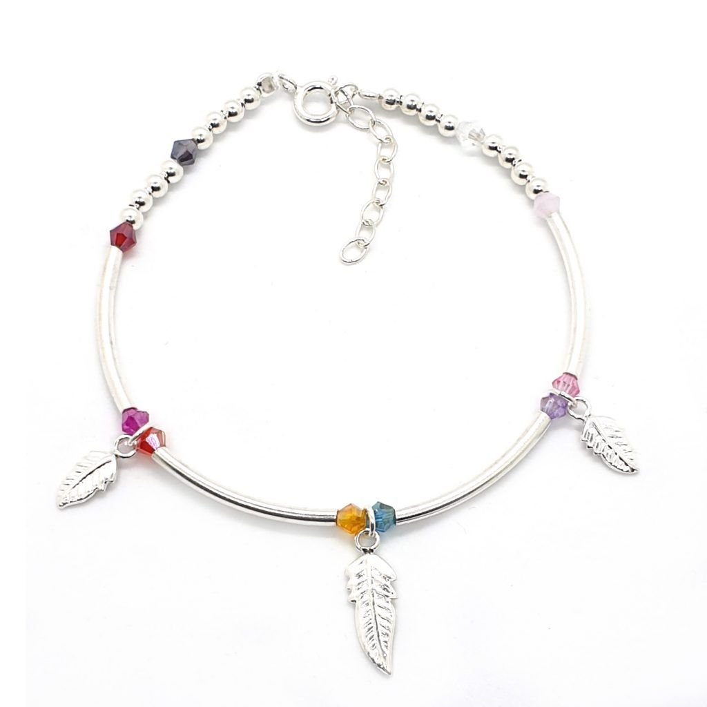 venta de pulsera de pluma con bolas y piedras de colores